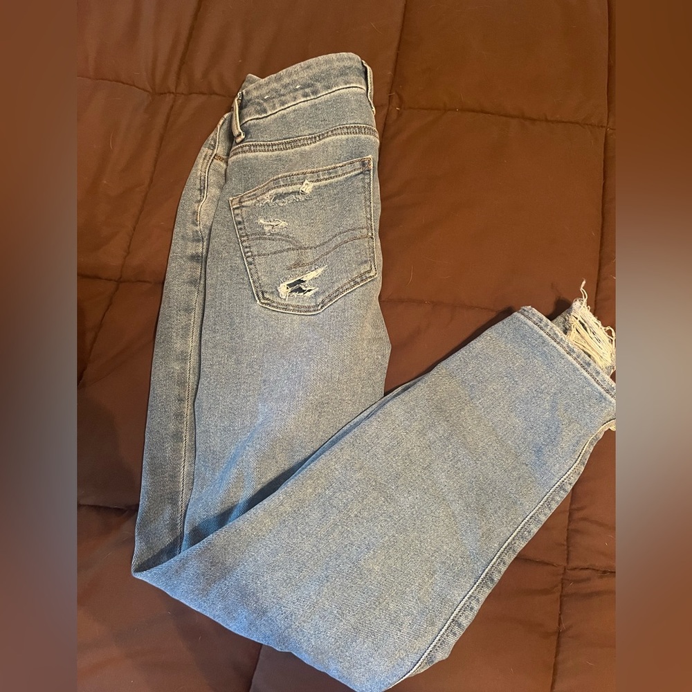 American Eagle mom jeans
